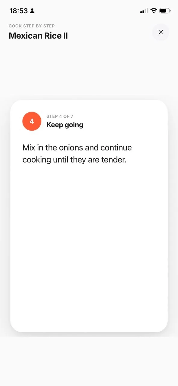ReciPop in cook mode, showing step 4 of 7 on a single large card with nothing else on screen